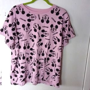Mickey mouse t shirt. *0042*